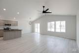 1725 Pegasus Peak Ave - Photo 6