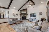 1520 Roosevelt Ave - Photo 3