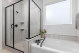 8521 Pond Pine St - Photo 22