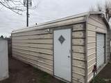 743 Lawrence Ave - Photo 12