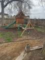 743 Lawrence Ave - Photo 18