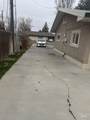 743 Lawrence Ave - Photo 8