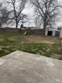 743 Lawrence Ave - Photo 9