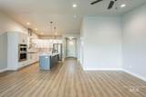 318 Red Rose St - Photo 10