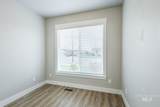 318 Red Rose St - Photo 19