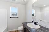 15290 Queensbury Ave - Photo 14