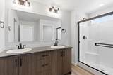 15290 Queensbury Ave - Photo 18