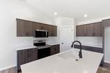 15290 Queensbury Ave - Photo 4