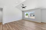 15290 Queensbury Ave - Photo 9