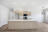 15289 Fuchsia Ave - Photo 3