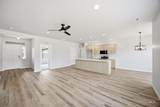 15289 Fuchsia Ave - Photo 8