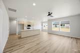 15289 Fuchsia Ave - Photo 9
