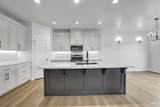 533/535 Irene St - Photo 6
