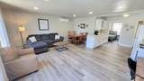814 Baker St - Photo 15
