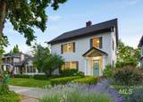915 17th St - Photo 1