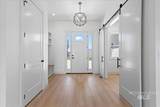 1360 Jordan Ln - Photo 4