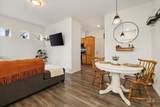 124 Cherry Ave - Photo 1