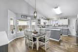 1003 Lauren Ln - Photo 3