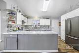 1003 Lauren Ln - Photo 5