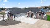 1360 Jordan Ln - Photo 2