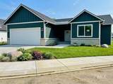 516 Maple Court - Photo 1