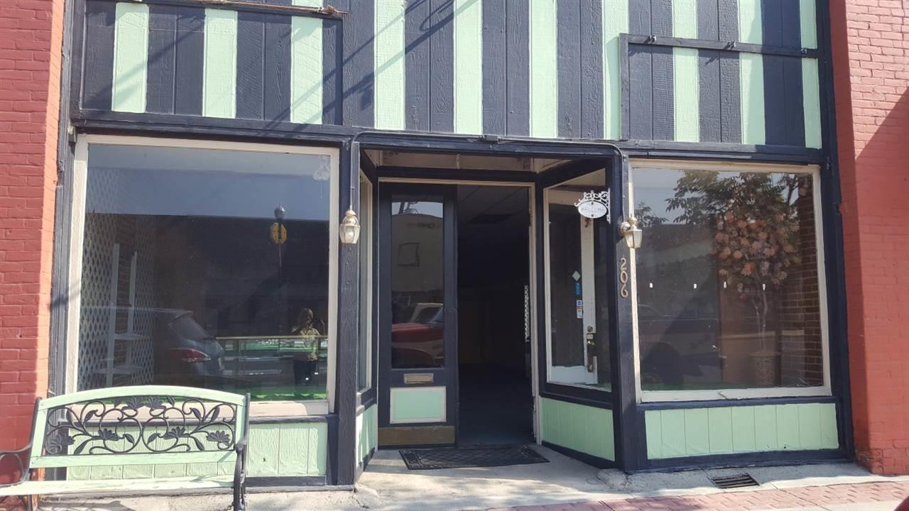 206 Main - Photo 1