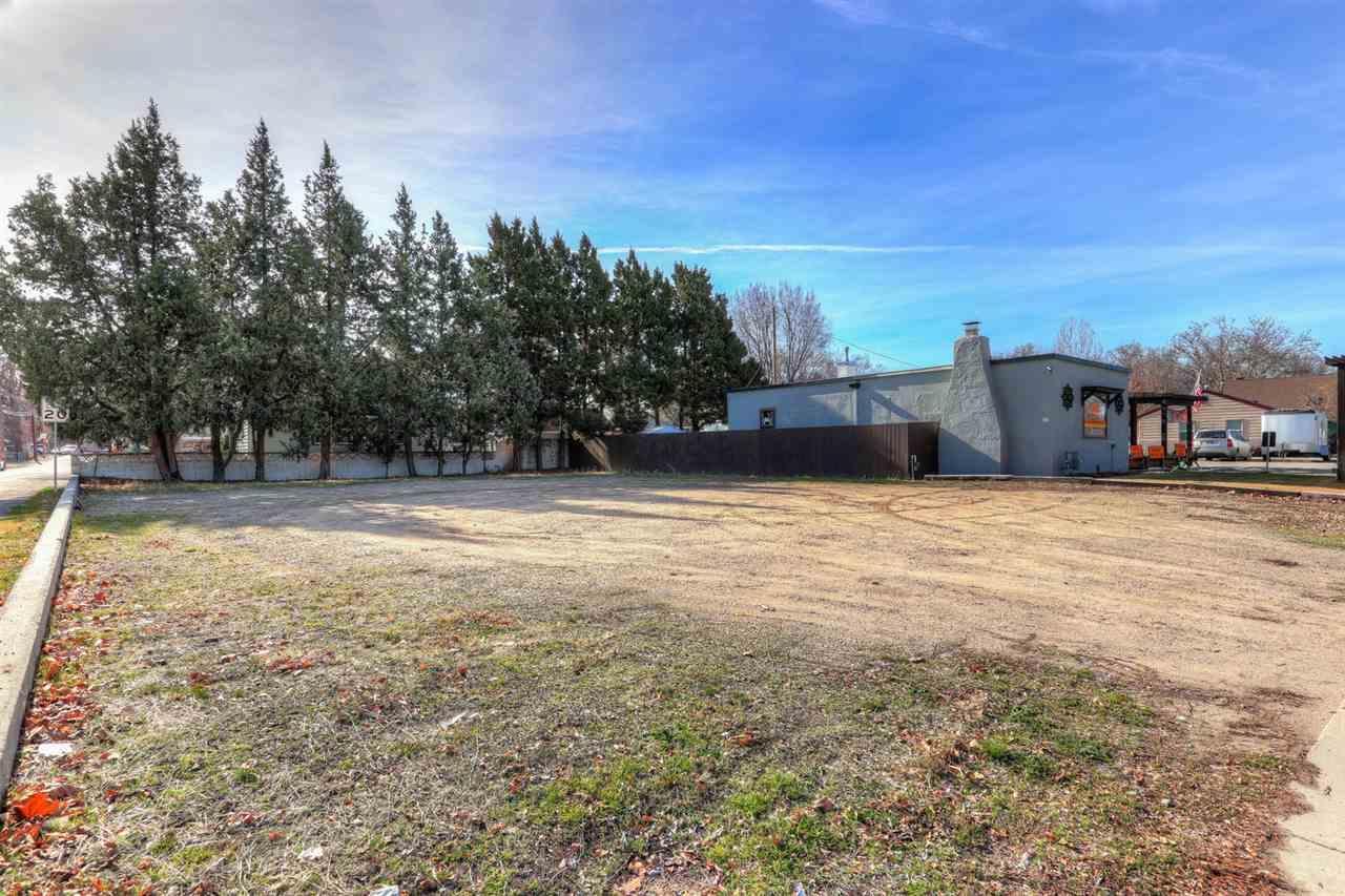 2909 Overland Rd - Photo 1