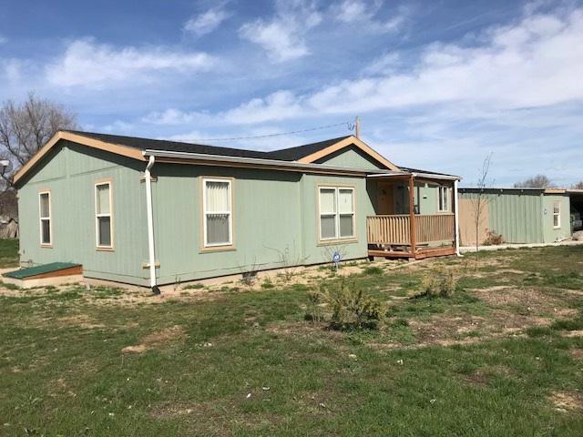 206 Pioneer Rd - Photo 1