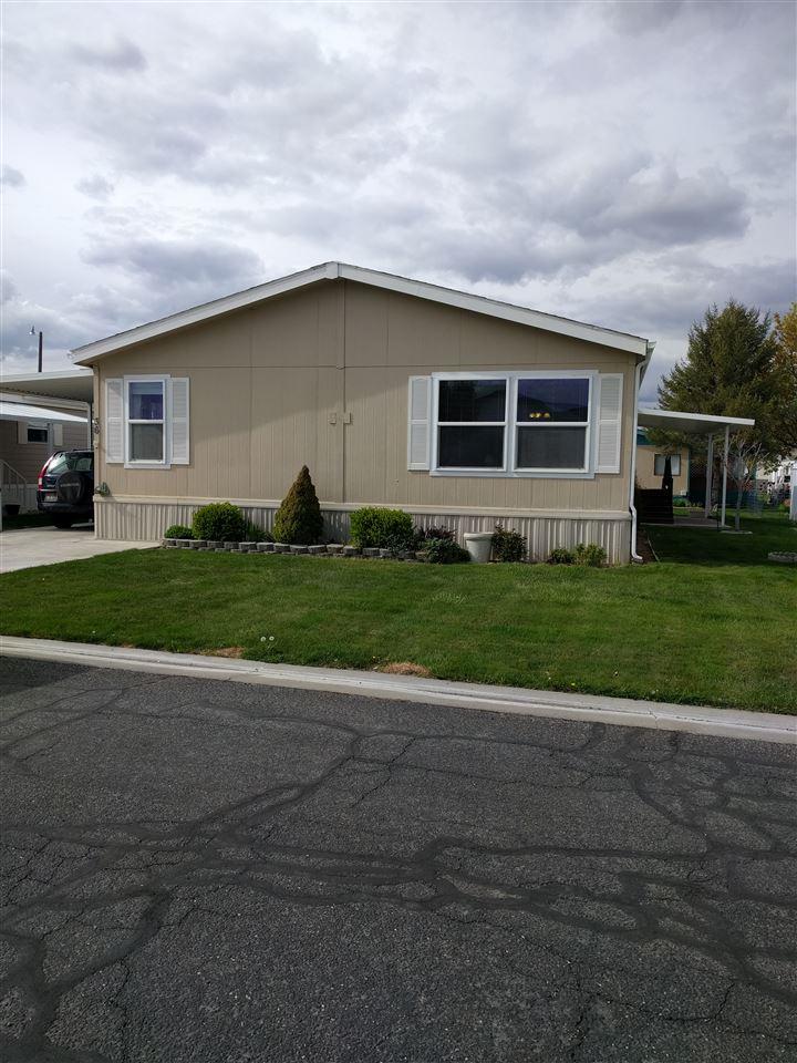 1605 Grandview N - Photo 1