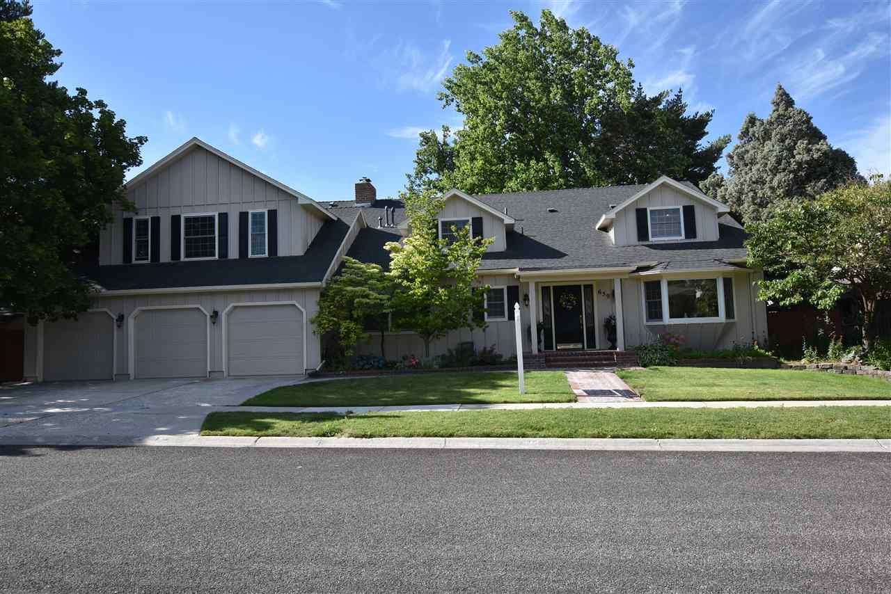659 Spyglass Way - Photo 1
