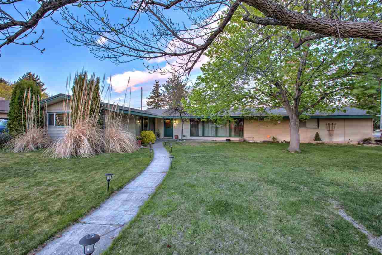 1140 Juniper St. N - Photo 1