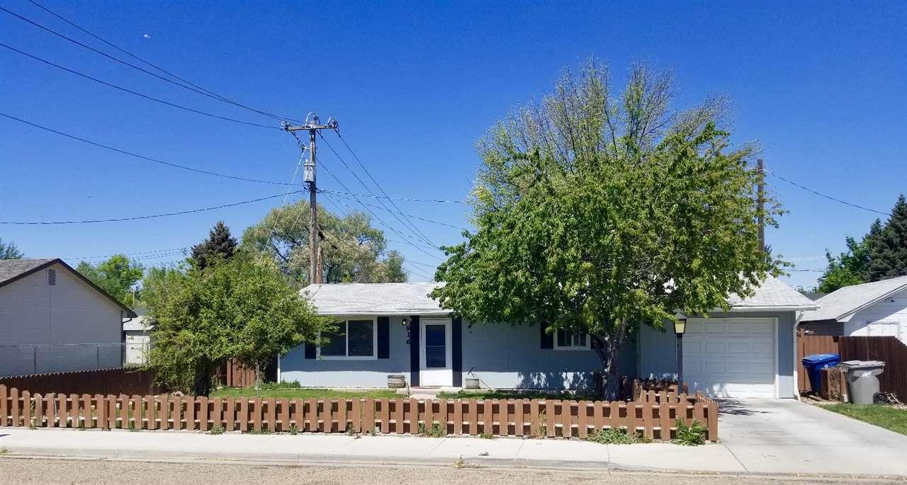 916 E Bird Avenue - Photo 1