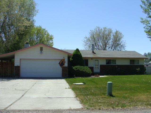 240 Wilson Cir - Photo 1