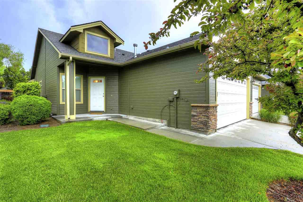 2106 Carmen Way - Photo 1