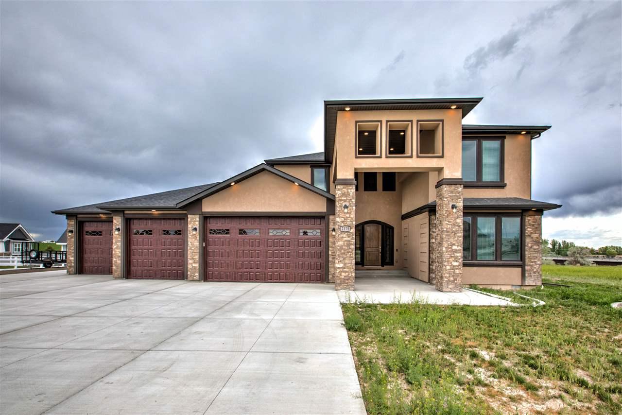 2175 Stone Ridge Drive - Photo 1