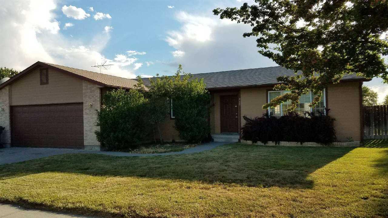 815 Garrett St - Photo 1