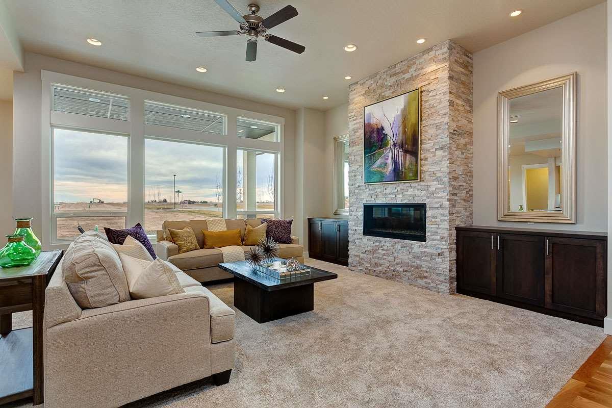 602 W. Buroak Dr - Photo 1