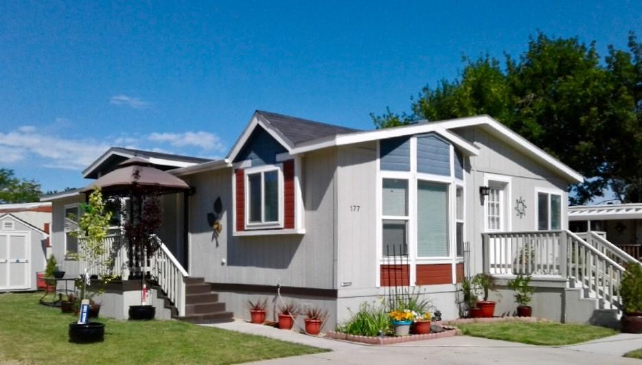 700 Fairview - Photo 1