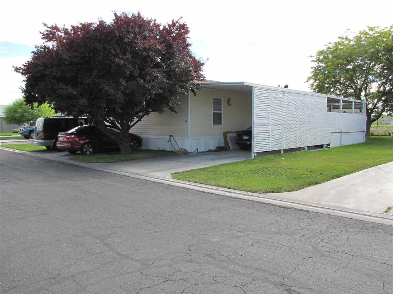 1605 Grandview - Photo 1