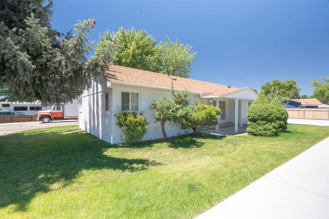 1719 Cole Road - Photo 1