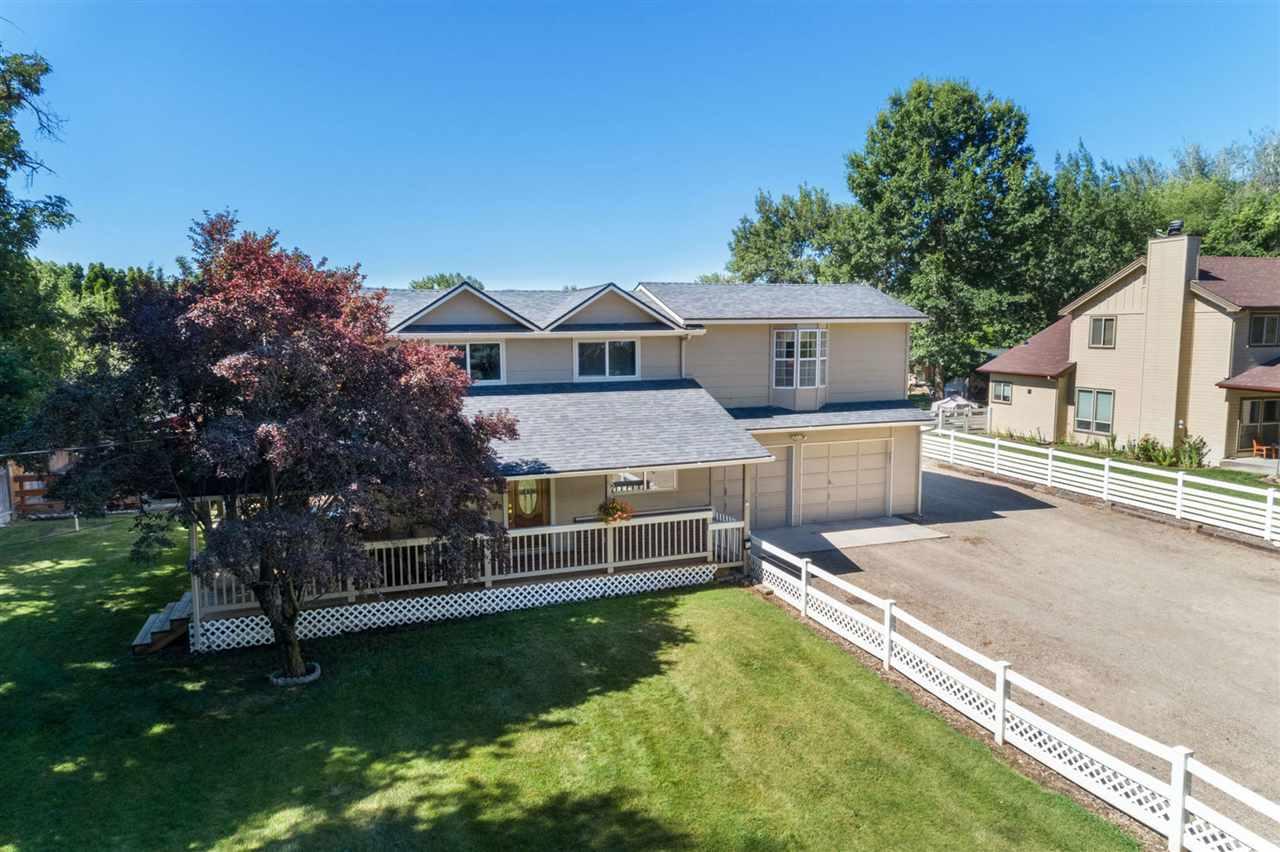 8991 Chelan Ave - Photo 1