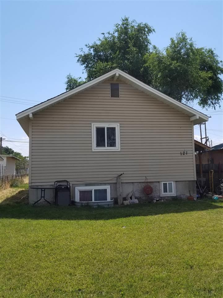 121 7th Ave S - Photo 1