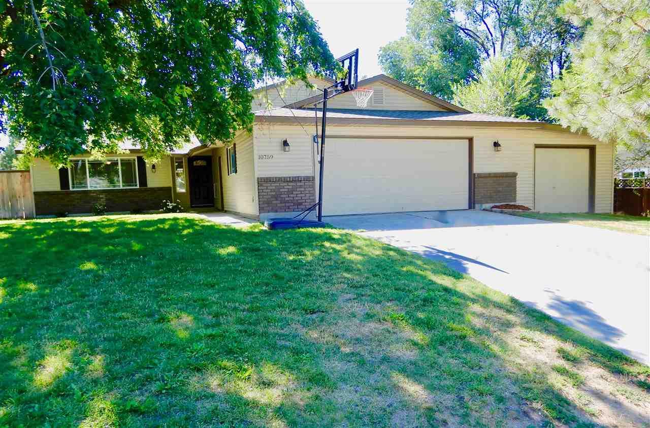 10759 Seneca - Photo 1