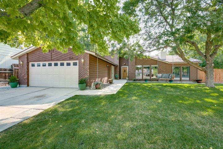 304 Sun Burst Way - Photo 1
