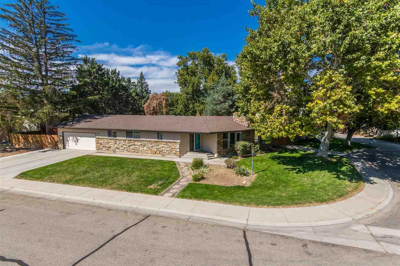 4623 Berkshire Dr - Photo 1