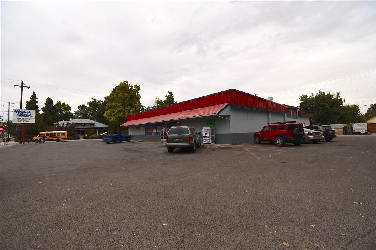 650 6th Street - Photo 1