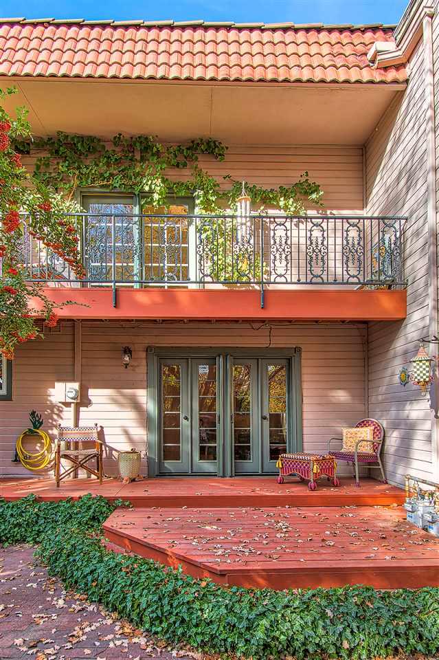 230 Straughan - Photo 1