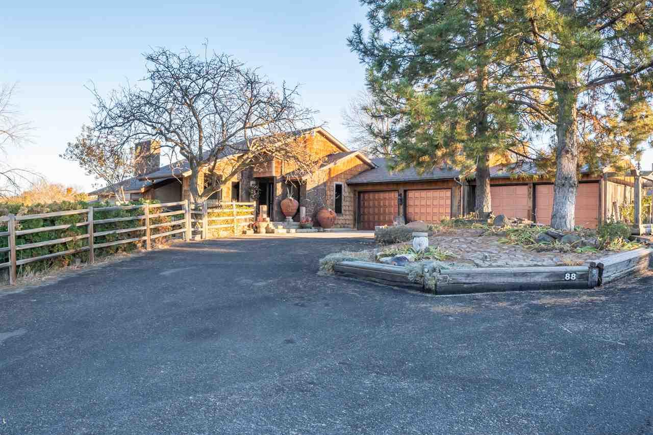 88 Cotterell Drive - Photo 1