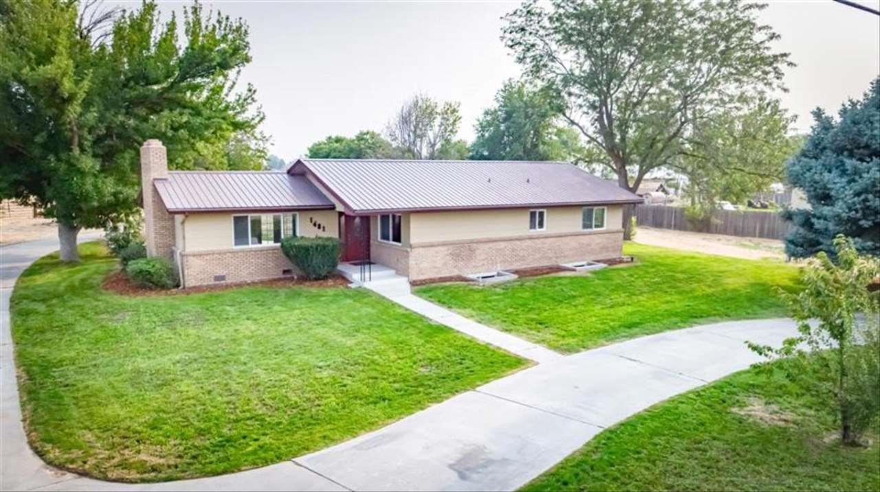 1481 Edgemont Rd - Photo 1
