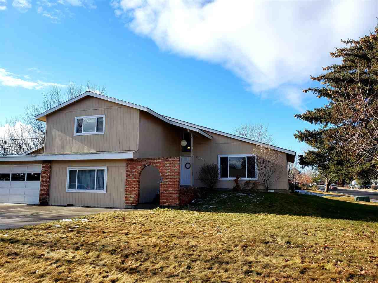 1023 Lemhi Cir - Photo 1